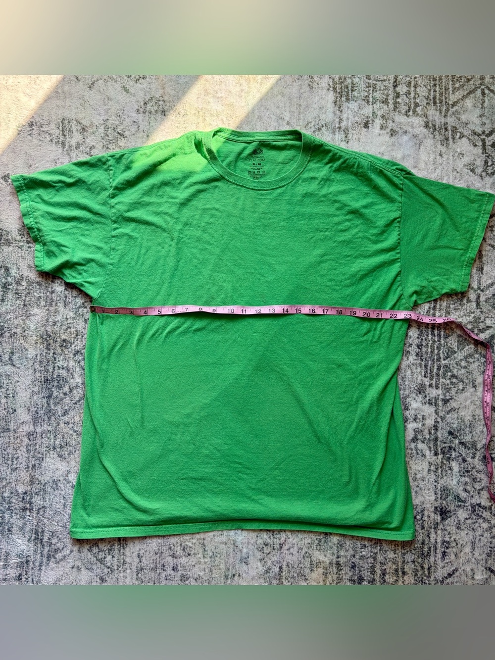 Fruit Of The Loom Platinum Size XL Mens 100% Cotton Tshirt Bright Green